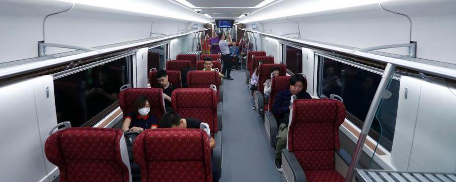 Beijing Daxing Airport Express train, subway, metro, business seats