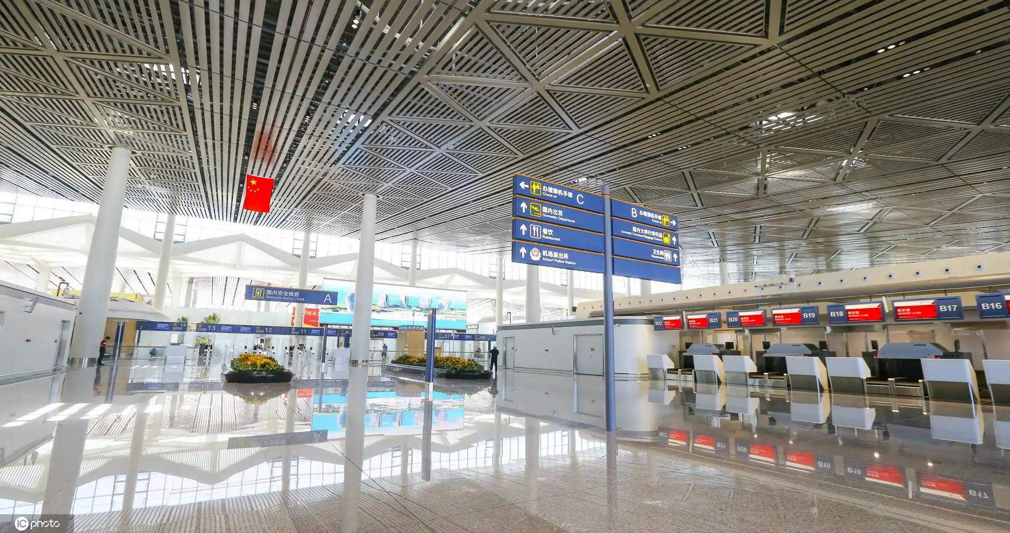 departures hall, Haikou Meilan Airport Terminal 2, T2 of HAK airport