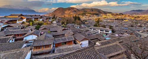 Lijiang Sanyi Airport to Ancient city