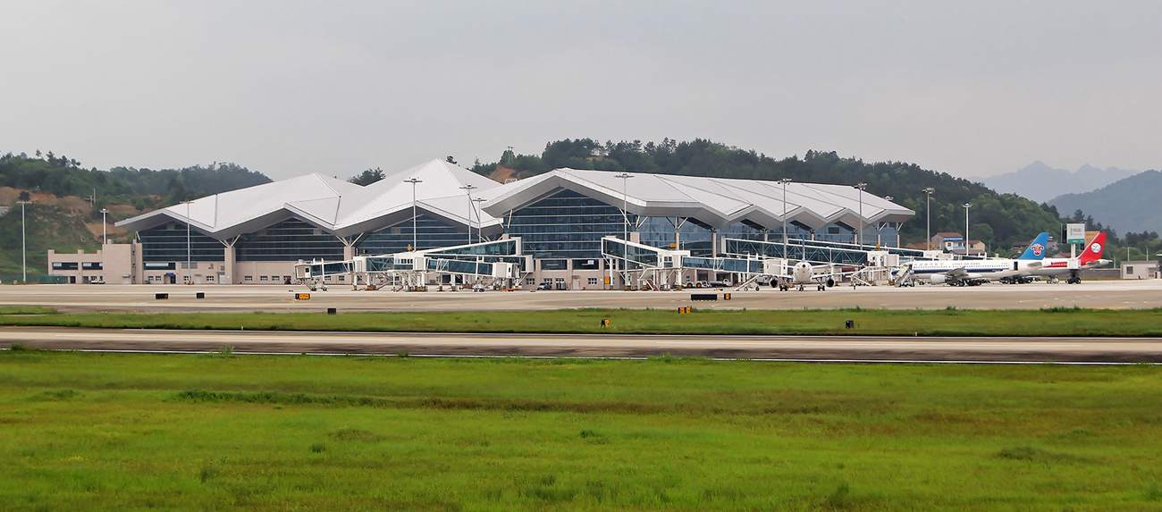 Zhangjiajie Hehua international Airport, DYG Airport