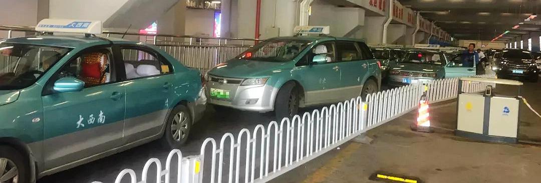 Taxi to Kunming South Railway Station